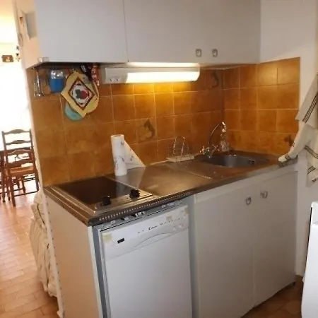 Apartment Le Grau D'agde, 3 Pieces, 8 Personnes - Fr-1-423-77 Agde