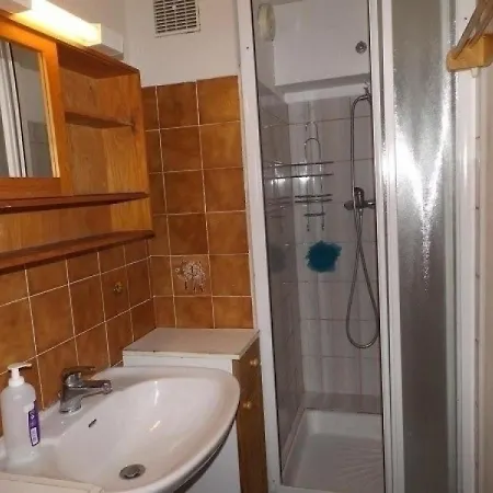 Le Grau D'agde, 3 Pieces, 8 Personnes - Fr-1-423-77 Apartment Agde
